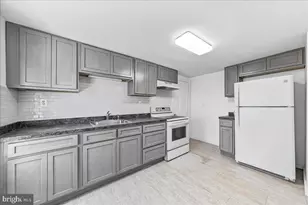 1242 Chestnut St, Marcus Hook, PA 19061 - Photo 12