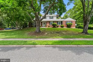 2015 Kerwood Dr, Broomall, PA 19008 - Photo 2