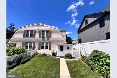202 N Aberdeen Avenue, Wayne, PA 19087 - Photo 1