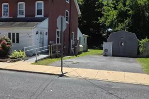 22 4th St, Brookhaven, PA 19015 - Photo 2