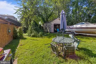 1427 Elmwood Ave, Sharon Hill, PA 19079 - Photo 12