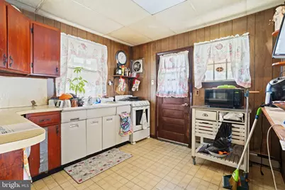 1427 Elmwood Avenue, Sharon Hill, PA 19079 - Photo 6