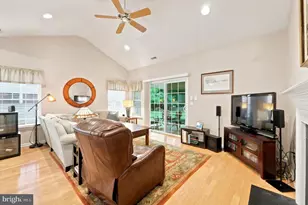 17 Brentwood Rd, Boothwyn, PA 19061 - Photo 10
