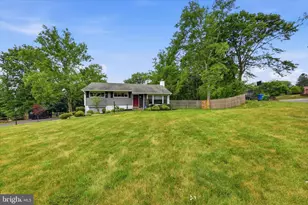 38 War Trophy Ln, Media, PA 19063 - Photo 1