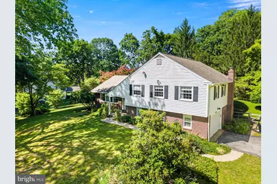 416 Yorkshire Road, Bryn Mawr, PA 19010 - Photo 2