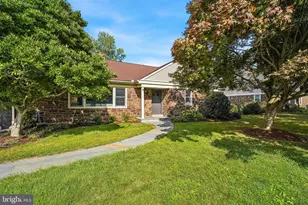 821 Coopertown Rd, Haverford, PA 19041 - Photo 2