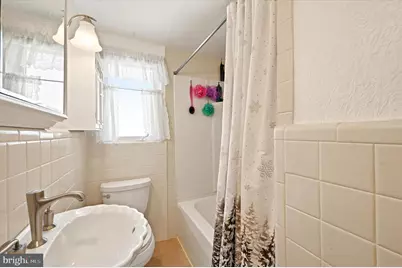 509 Springfield Avenue, Folsom, PA 19033 - Photo 18