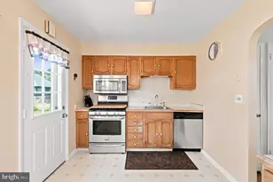 509 Springfield Ave, Folsom, PA 19033 - Photo 12