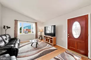 509 Springfield Ave, Folsom, PA 19033 - Photo 2