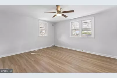 317 S Sloan Street, Crum Lynne, PA 19022 - Photo 8