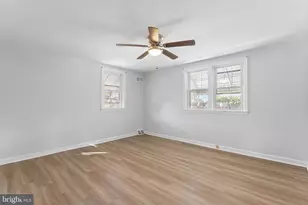 317 S Sloan St, Crum Lynne, PA 19022 - Photo 8