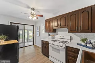 317 S Sloan St, Crum Lynne, PA 19022 - Photo 4