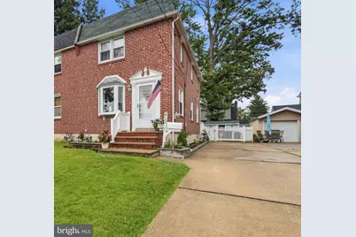412 Hazel Avenue, Folsom, PA 19033 - Photo 1