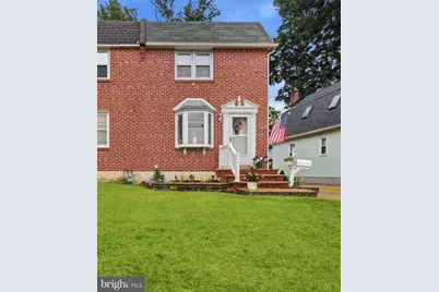 412 Hazel Avenue, Folsom, PA 19033 - Photo 2