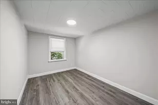 407 W 21st St, Chester, PA 19013 - Photo 16
