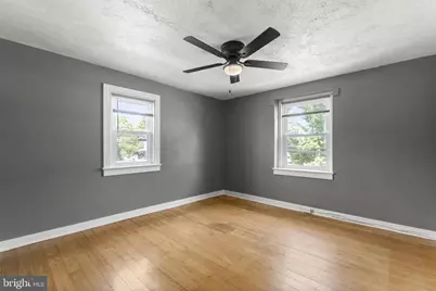 1038 Lawrence Avenue, Darby, PA 19023 - Photo 14