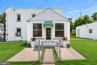 1038 Lawrence Avenue, Darby, PA 19023 - Photo 2