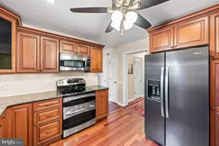 15 Scott Ln, Brookhaven, PA 19015 - Photo 8