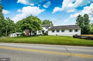866 Shavertown Rd, Garnet Valley, PA 19060 - Photo 2