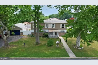 2400 Grand Avenue, Holmes, PA 19043 - Photo 2