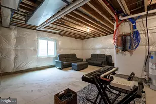 102 Segel Dr, Media, PA 19063 - Photo 18