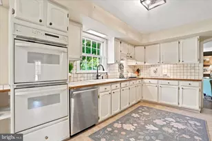 736 Governor Cir, Newtown Square, PA 19073 - Photo 6