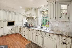 21 Wistar Rd, Villanova, PA 19085 - Photo 14