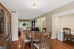 377 E Madison Ave, Clifton Heights, PA 19018 - Photo 2