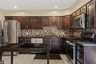 377 E Madison Ave, Clifton Heights, PA 19018 - Photo 8