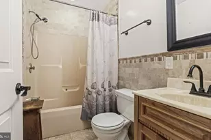 377 E Madison Ave, Clifton Heights, PA 19018 - Photo 18