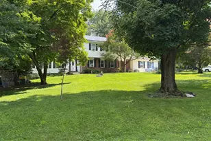 4 Mendenhall Dr, Glen Mills, PA 19342 - Photo 2