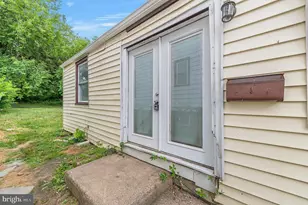1362 Elmwood Ave, Sharon Hill, PA 19079 - Photo 8