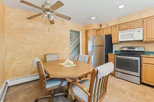 2165 Overlook Dr, Aston, PA 19014 - Photo 8