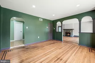 233 S Fairview Ave, Upper Darby, PA 19082 - Photo 12