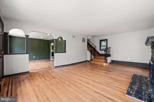 233 S Fairview Ave, Upper Darby, PA 19082 - Photo 8