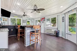 418 Buchanan Ave, Folsom, PA 19033 - Photo 40