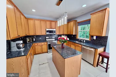 712 Carriage, Aston, PA 19014 - Photo 10