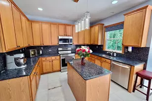 712 Carriage, Aston, PA 19014 - Photo 10