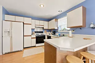 406 Carpenter Cir, Brookhaven, PA 19015 - Photo 8