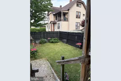 300 Clifton Avenue, Collingdale, PA 19023 - Photo 2