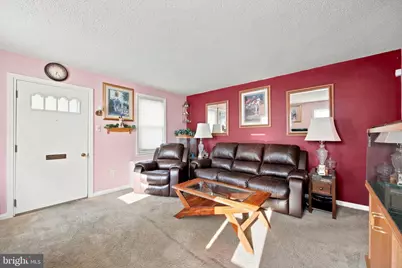 210 Walnut Road, Wallingford, PA 19086 - Photo 4