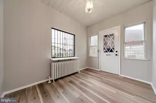 552 Larchwood Ave, Upper Darby, PA 19082 - Photo 6