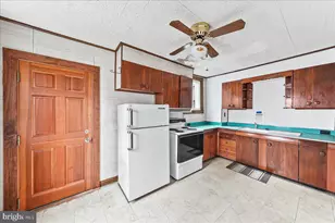 207 Bartram, Essington, PA 19029 - Photo 8