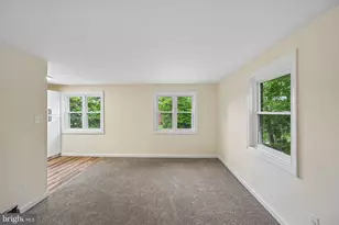 411 Coventry Ave, Darby, PA 19023 - Photo 6