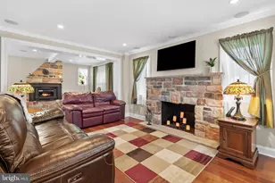 17 Tansey Dr, Upper Chichester, PA 19014 - Photo 14