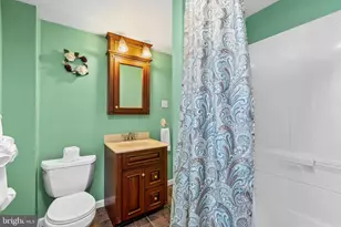 17 Tansey Dr, Upper Chichester, PA 19014 - Photo 36