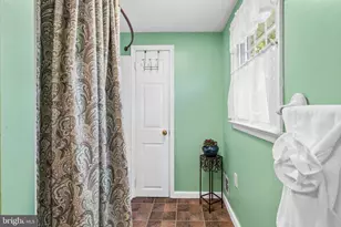 17 Tansey Dr, Upper Chichester, PA 19014 - Photo 38