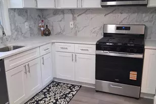 1412 W 9th St, Chester, PA 19013 - Photo 6