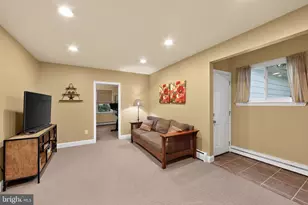 37 N Longpoint Ln, Rose Valley, PA 19063 - Photo 16