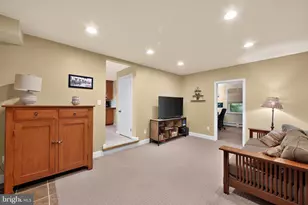 37 N Longpoint Ln, Rose Valley, PA 19063 - Photo 14